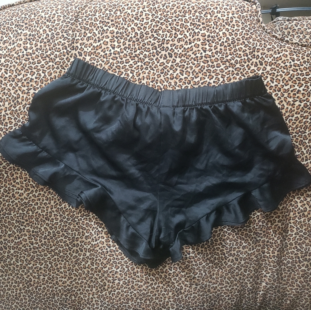 Silk Victoria’s Secret pajama shorts - Picture 8 of 10